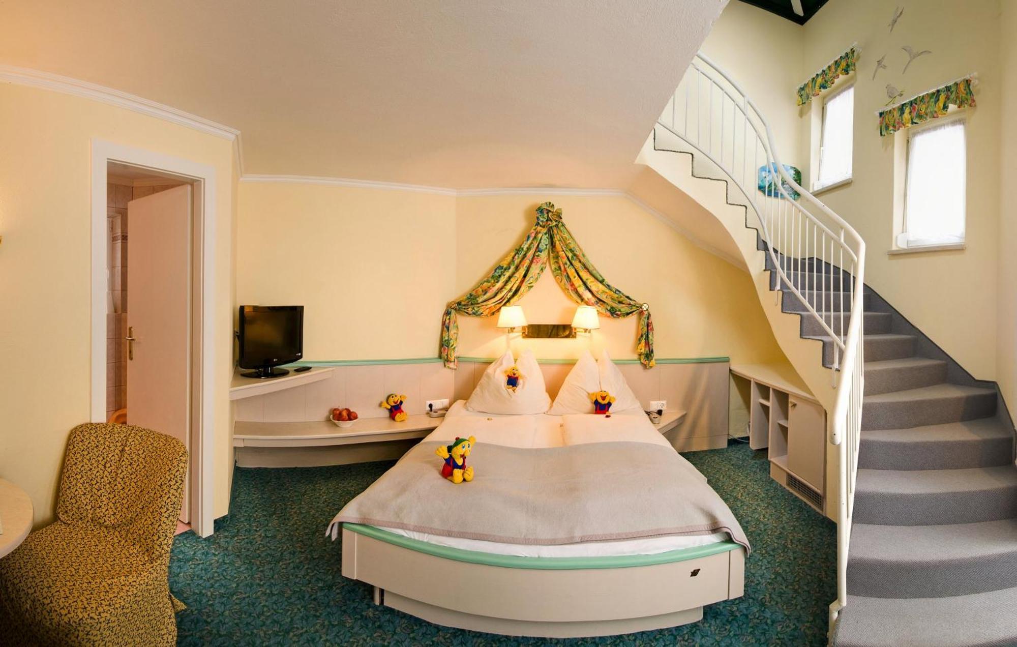 Smileys Kinderhotel Trebesing Zewnętrze zdjęcie